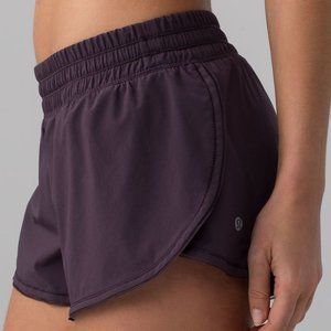 Lululemon Seek the Heat Short II Black Currant || Size 4